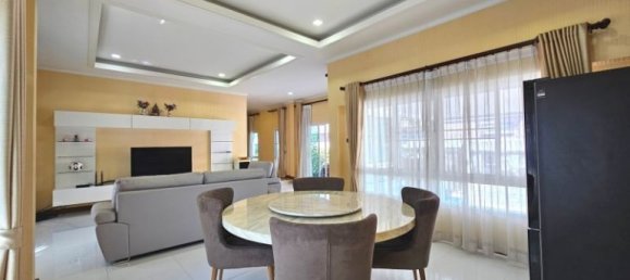 3 Schlafzimmer Haus in Pattaya, Thailand, Nr. 61481 3