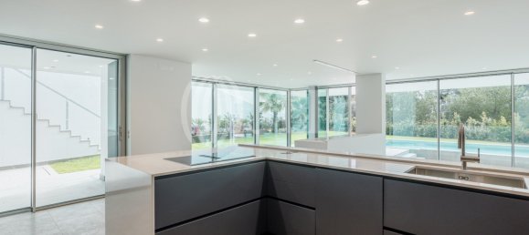 4 bedrooms Villa in Cascais, Portugal No. 126367 11