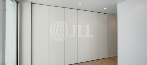 4 bedrooms Villa in Cascais, Portugal No. 126367 19