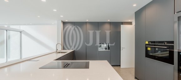 4 bedrooms Villa in Cascais, Portugal No. 126367 10