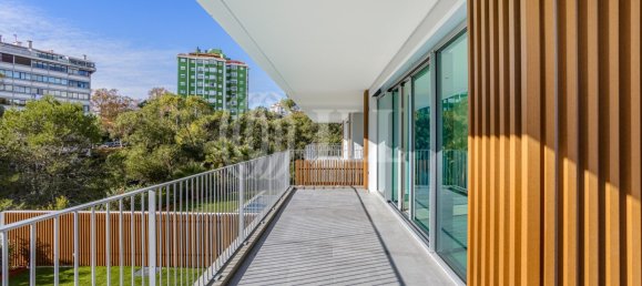 4 bedrooms Villa in Cascais, Portugal No. 126367 23