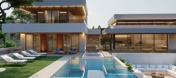 5 bedrooms Villa in Marbella, Spain No. 76806 3