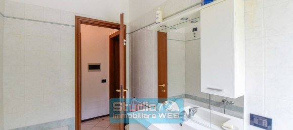 Casa de 2 dormitorios en Orsenigo, Italy No. 302641 21