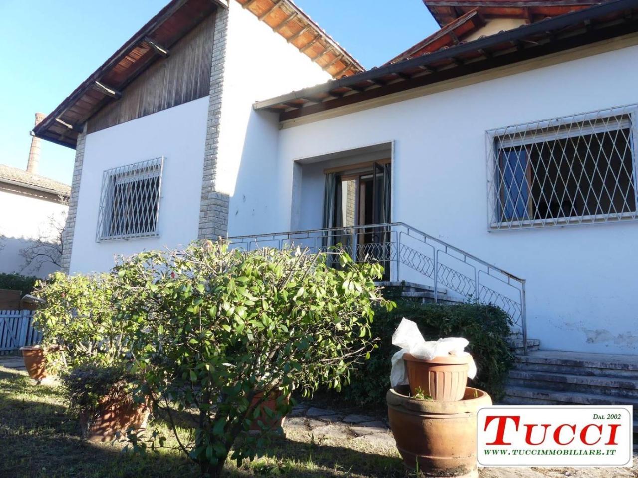 6-salle Villa à Pistoia, Italy No. 25517