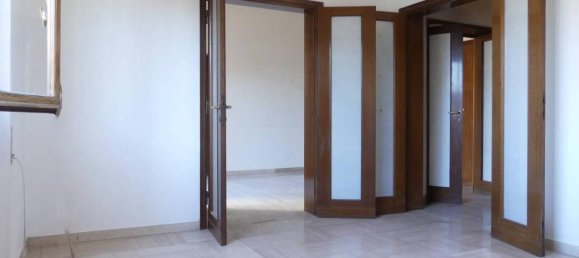 6-salle Villa à Pistoia, Italy No. 25517 25