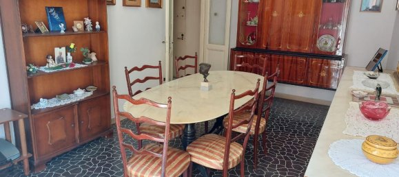 4 Schlafzimmer Wohnung in Naples, Italy, Nr. 314005 10