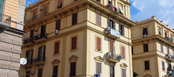 4 Schlafzimmer Wohnung in Naples, Italy, Nr. 314005 12