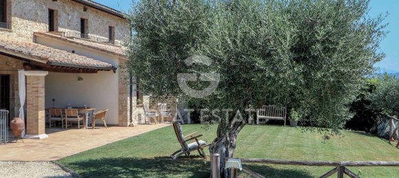 3 bedrooms House in Penna in Teverina, Italy No. 18968 3