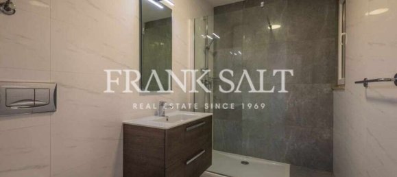 2 bedrooms Apartment in Saint Julian's, Malta No. 10636 5