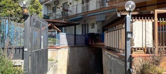 Garage in San Giorgio a Cremano, Italy 28m², Nr. 38723 11