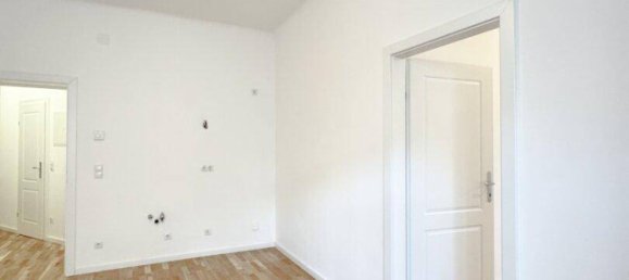 2 rooms Apartment in Rudolfsheim-Funfhaus, Austria No. 173924 3