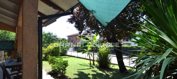 5 غرف نوم فيلا في Montechiarugolo, Italy رقم 281834 5