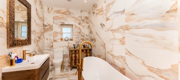  House in Market Rasen, United Kingdom No. 2394 40