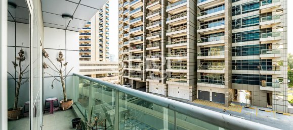 Квартира с 2 спальнями в Dubai Sports City, ОАЭ № 108190 17