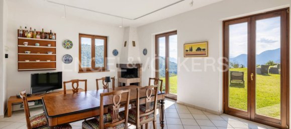 2 غرف نوم فيلا في Maccagno con Pino e Veddasca, Italy رقم 314114 9