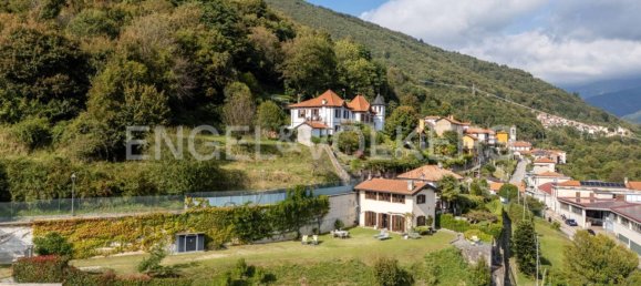 2 غرف نوم فيلا في Maccagno con Pino e Veddasca, Italy رقم 314114 2