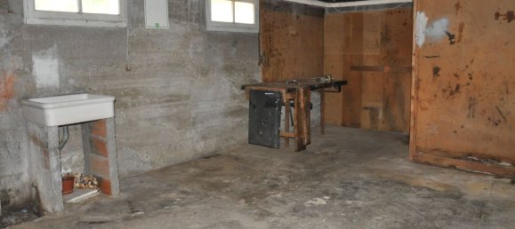 4 bedrooms House in Saint-Germain-des-Fosses, France No. 338236 18