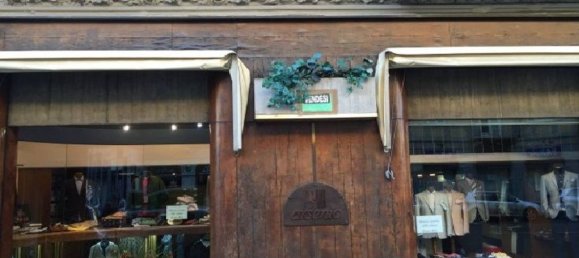 3 rooms Commercial property in Turin, Italy No. 170347 7