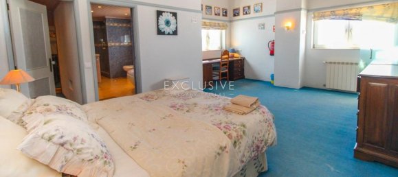 4 bedrooms Villa in Lagoa, Portugal No. 7466 8