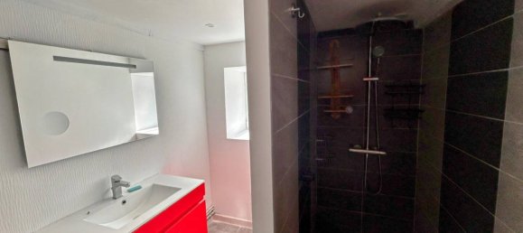 5 Schlafzimmer Haus in Liginiac, France, Nr. 101900 7