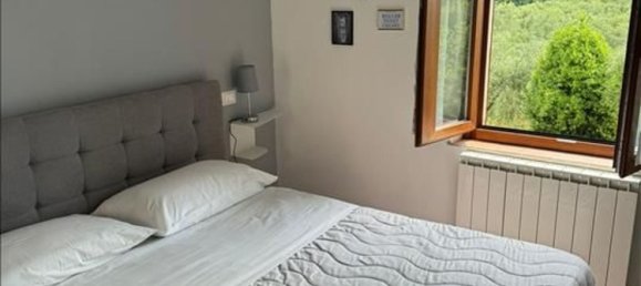 3 rooms Apartment in Siena, Italy No. 178325 9