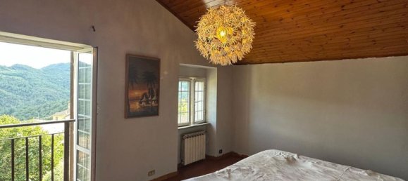 8 bedrooms Villa in Lumarzo, Italy No. 335710 3