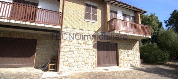 3 rooms Villa in Perugia, Italy No. 62431 45