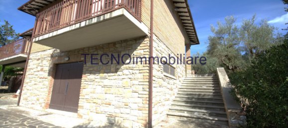 3 rooms Villa in Perugia, Italy No. 62431 29