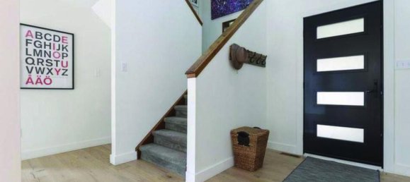 3 bedrooms House in Dundas, Canada No. 967 2