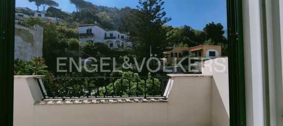 5 bedrooms Building in Casamicciola Terme, Italy No. 63248 12