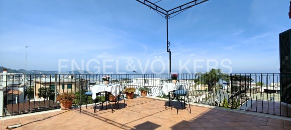 5 bedrooms Building in Casamicciola Terme, Italy No. 63248 47