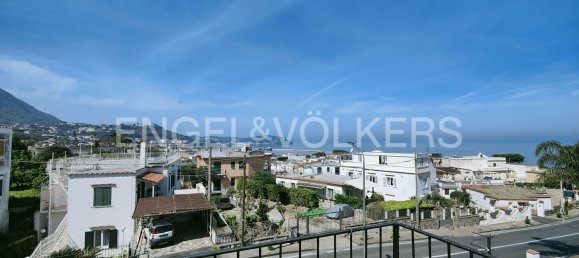 5 bedrooms Building in Casamicciola Terme, Italy No. 63248 25