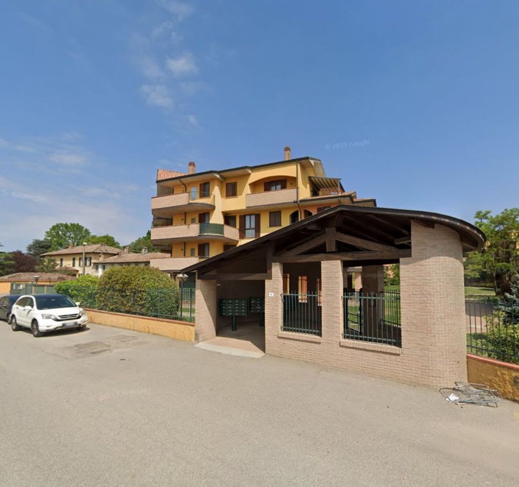Apartamento de 2 habitaciónes en Lodi, Italy No. 257826