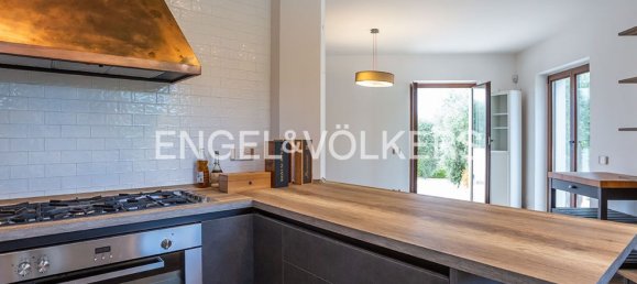 Villa de 7 habitaciónes en Campagnano di Roma, Italy No. 131654 8