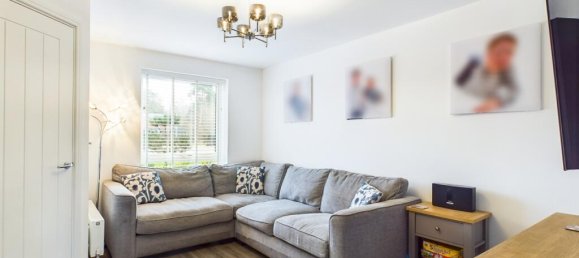 3 bedrooms Townhouse in Bordon, United Kingdom No. 13809 2