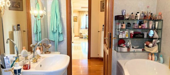 Вилла с 5 комнатами в Бедиццоле, Италия № 119291 6