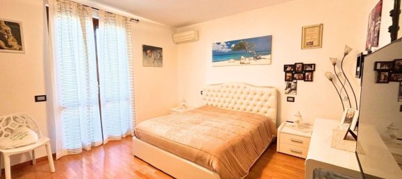 Вилла с 5 комнатами в Бедиццоле, Италия № 119291 46