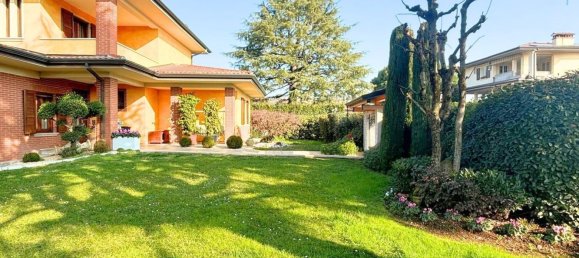 Вилла с 5 комнатами в Бедиццоле, Италия № 119291 28