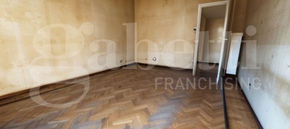 3 rooms Apartment in Turin, Italy No. 271683 13