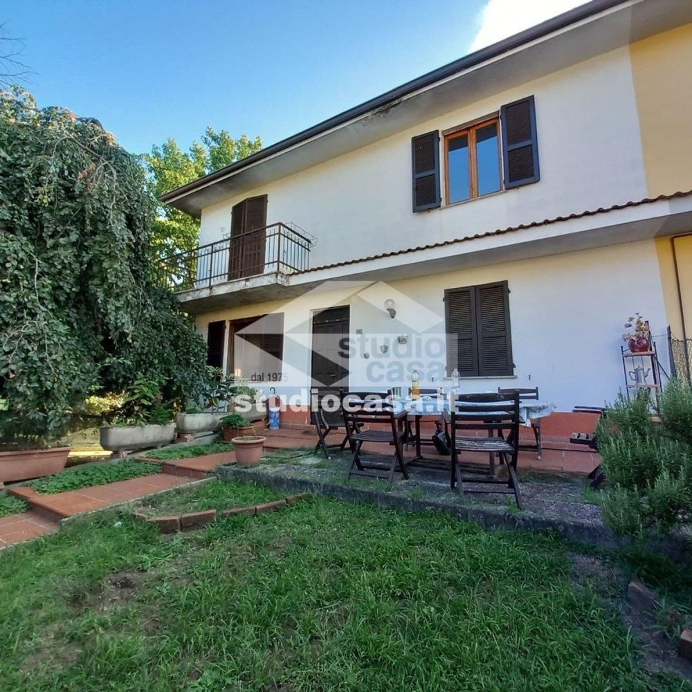 Villa de 4 divisões em Monte Cremasco, Italy N.º 333748