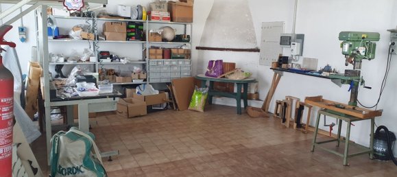 130m² Commercial property in Loreto, Italy No. 255024 10