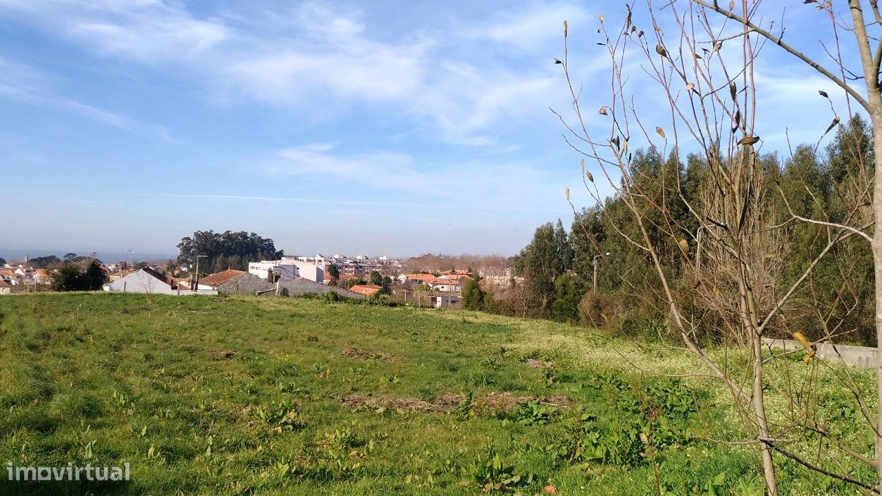 Terreno en Vila Nova de Gaia, Portugal 4500 m² No. 108075