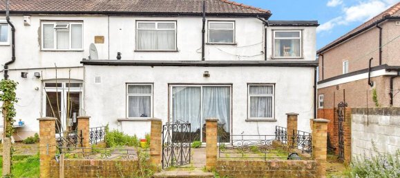 4 bedrooms Commercial property in Essex, United Kingdom No. 4139 9