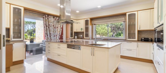 6 bedrooms Villa in Loule, Portugal No. 139975 10