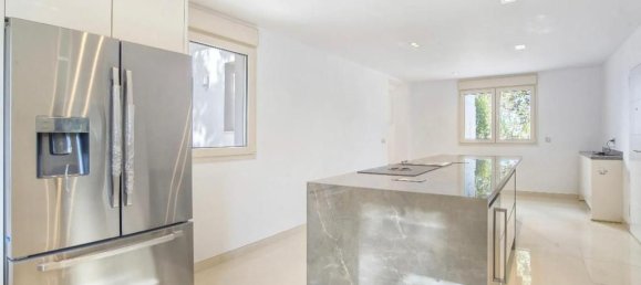 6 bedrooms Villa in Marbella, Spain No. 74737 25