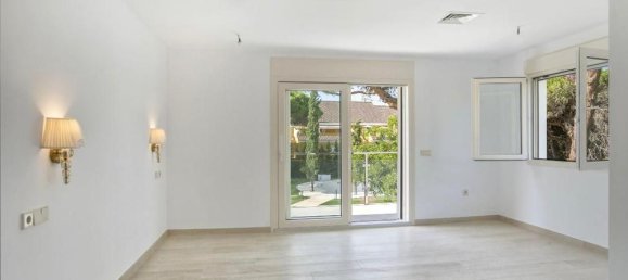 6 bedrooms Villa in Marbella, Spain No. 74737 29