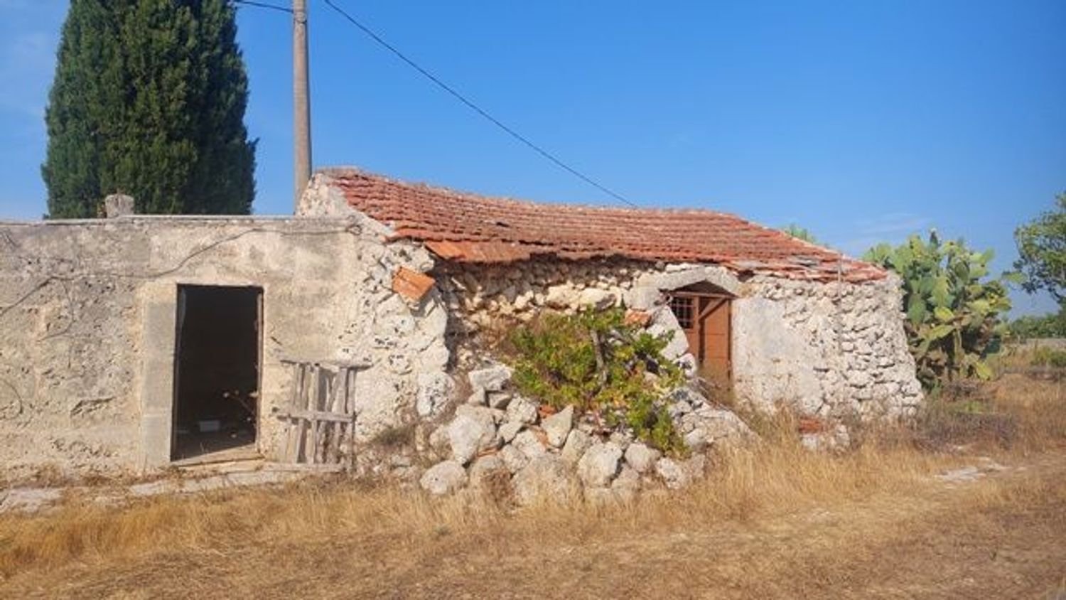 Terreno em Tricase, Italy 5600 m² N.º 90384