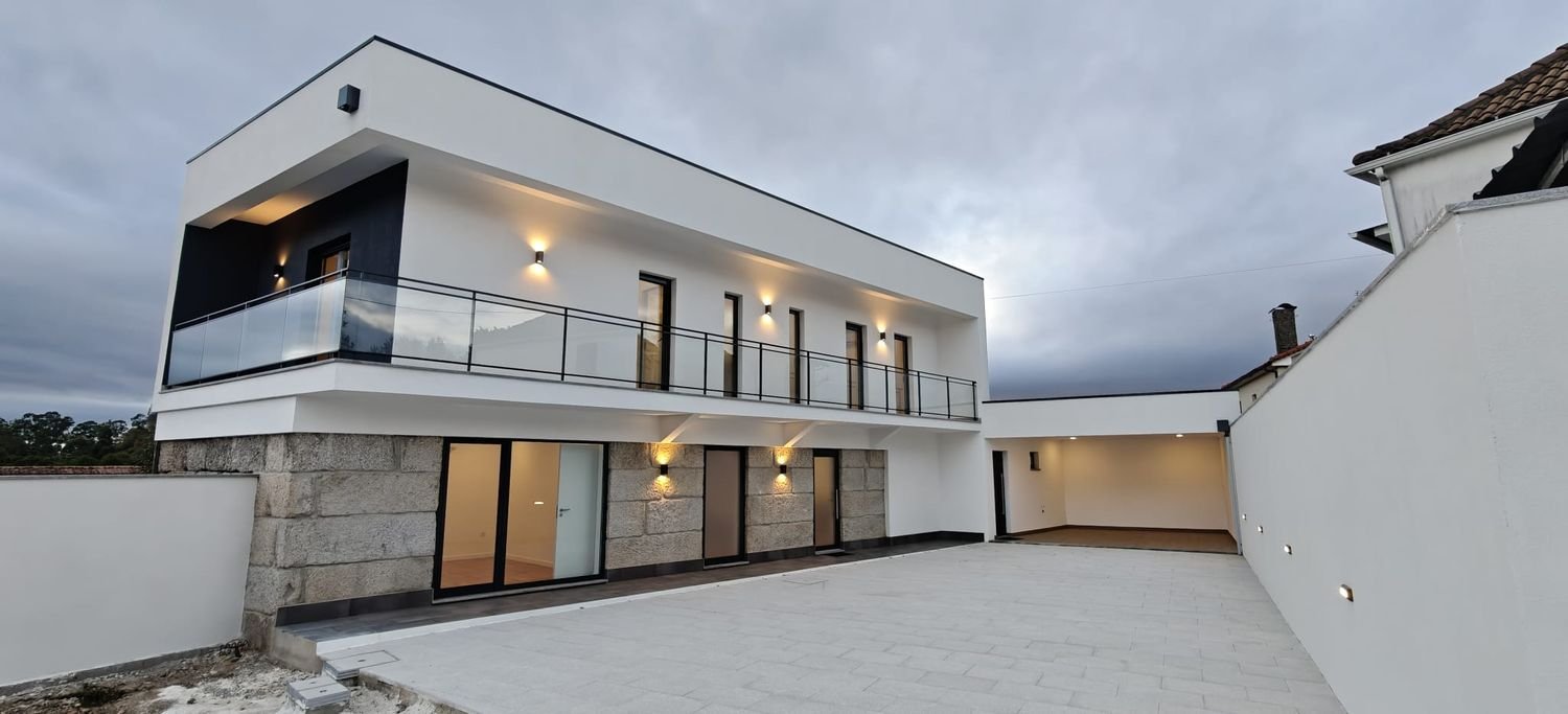 3 bedrooms House in Viseu, Portugal No. 294223