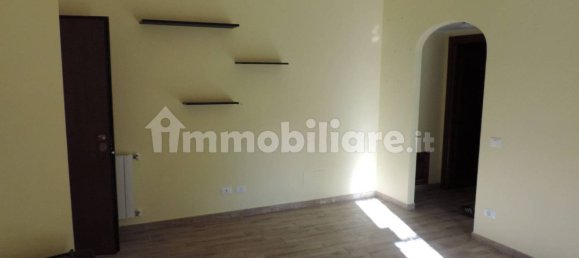 Apartamento de 1 dormitorio en Guidonia Montecelio, Italy No. 371865 3