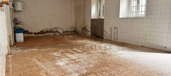 Imóvel comercial de 4 divisões em Lonate Ceppino, Italy N.º 210855 7